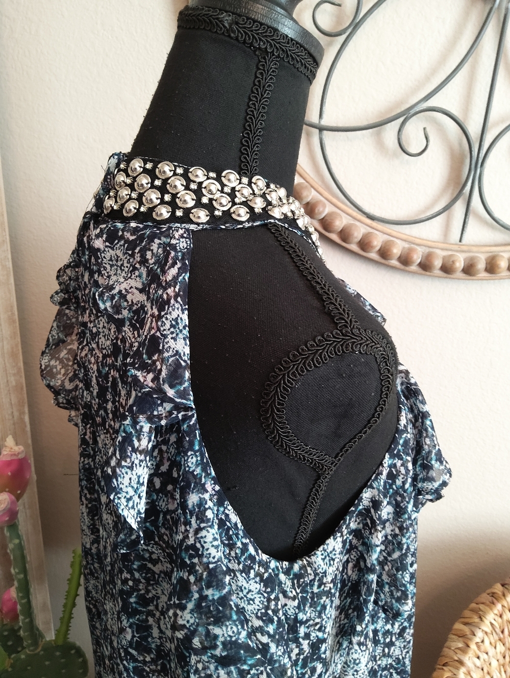 Jennifer Lopez Navy Floral Embellished Halter Camisole - Picture 6 of 12